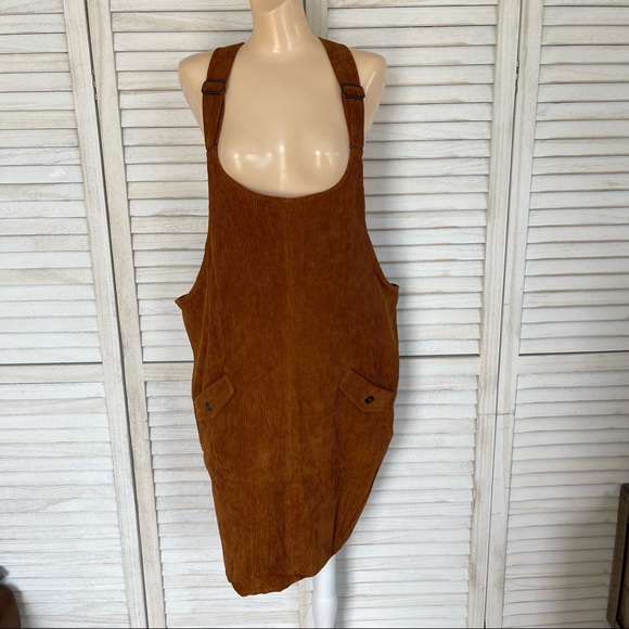 COPY - MODCLOTH SOCIABLE SCHOLAR CORDUROY OVERALL JUMPER DRESS - Picture 2 of 8